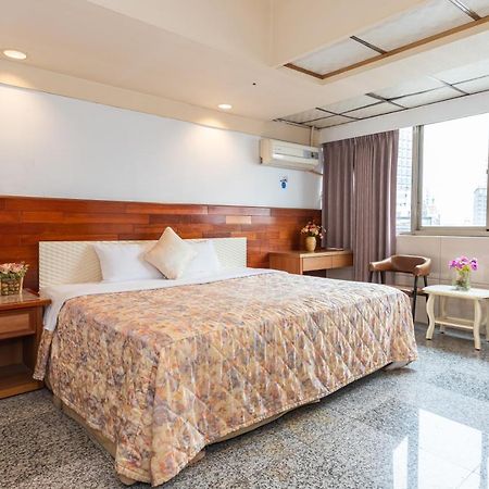 Yi Pin Business Hotel Đào Viên Ngoại thất bức ảnh
