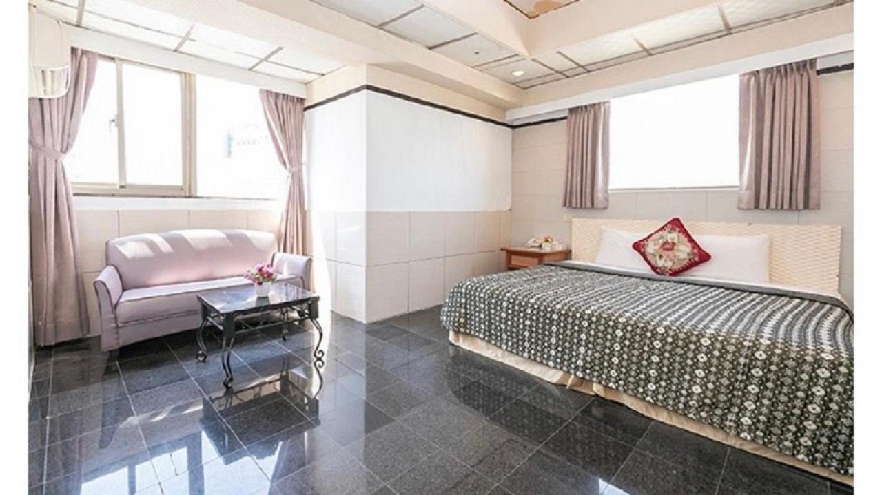 Yi Pin Business Hotel Đào Viên Ngoại thất bức ảnh