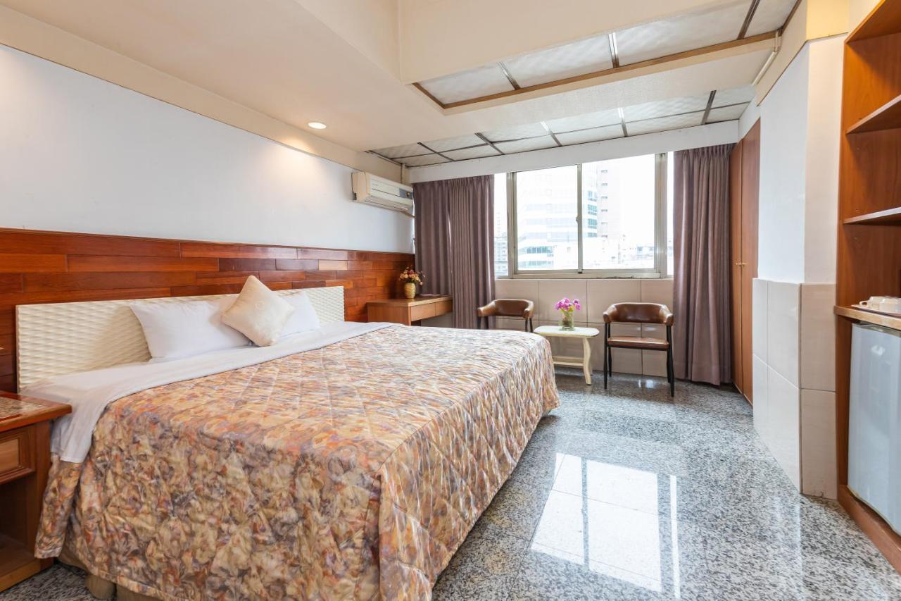 Yi Pin Business Hotel Đào Viên Ngoại thất bức ảnh