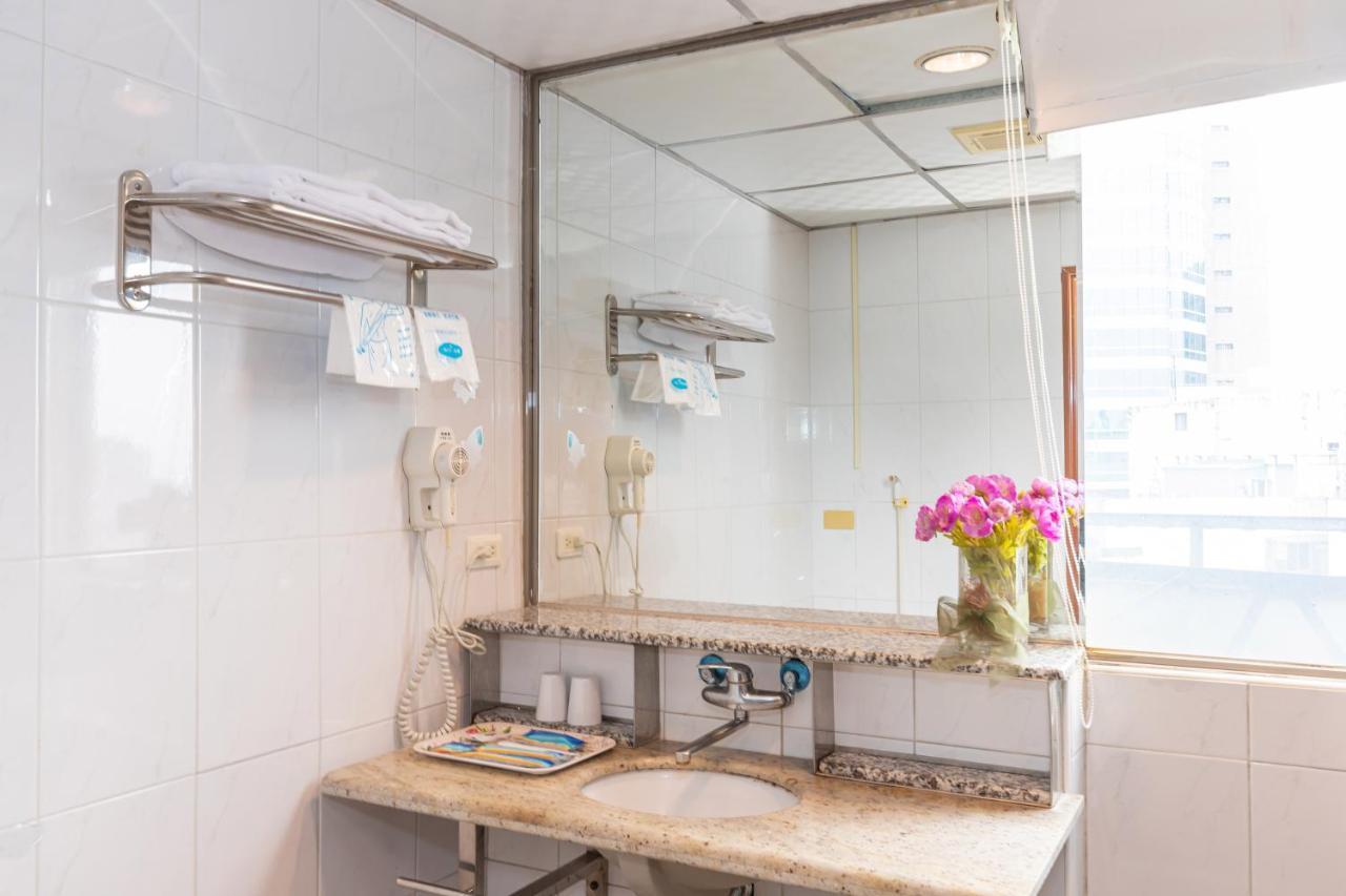 Yi Pin Business Hotel Đào Viên Ngoại thất bức ảnh