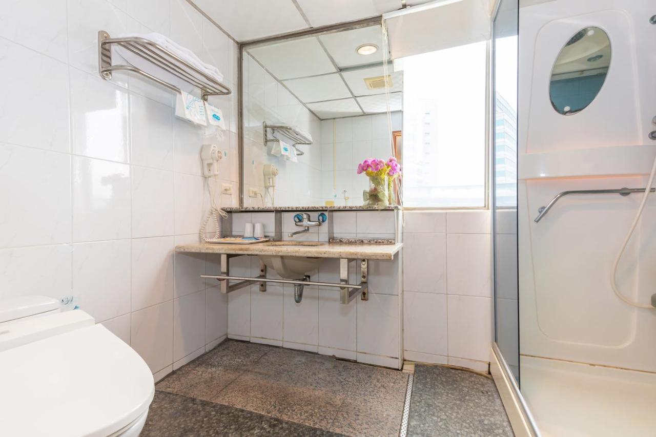 Yi Pin Business Hotel Đào Viên Ngoại thất bức ảnh