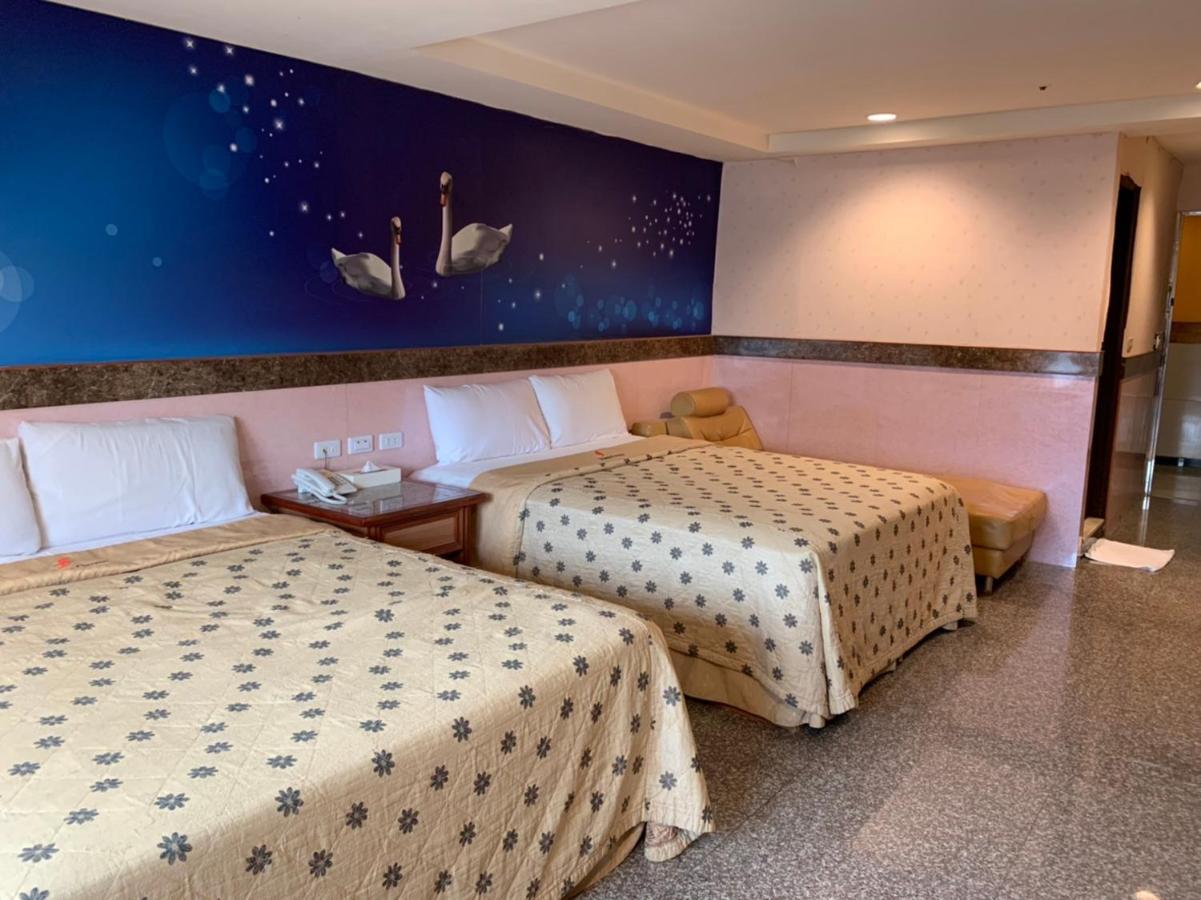 Yi Pin Business Hotel Đào Viên Ngoại thất bức ảnh