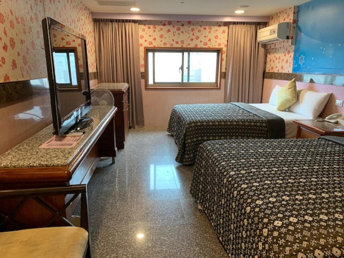 Yi Pin Business Hotel Đào Viên Ngoại thất bức ảnh