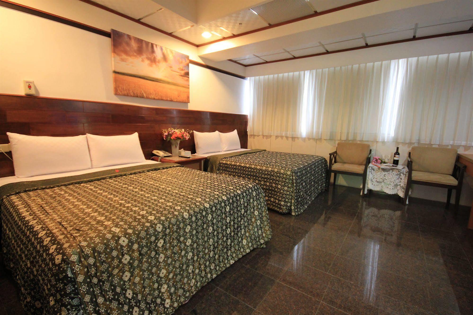 Yi Pin Business Hotel Đào Viên Ngoại thất bức ảnh